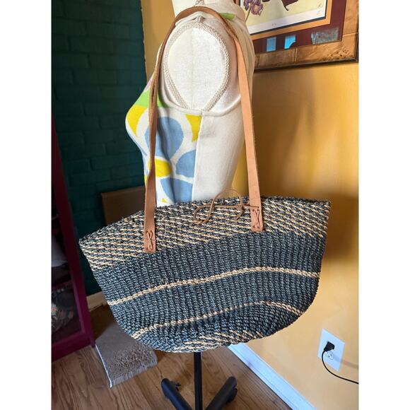 Vintage Raffia Sisel Jute Straw Tote- Leather Straps- Large - Picture 2 of 4